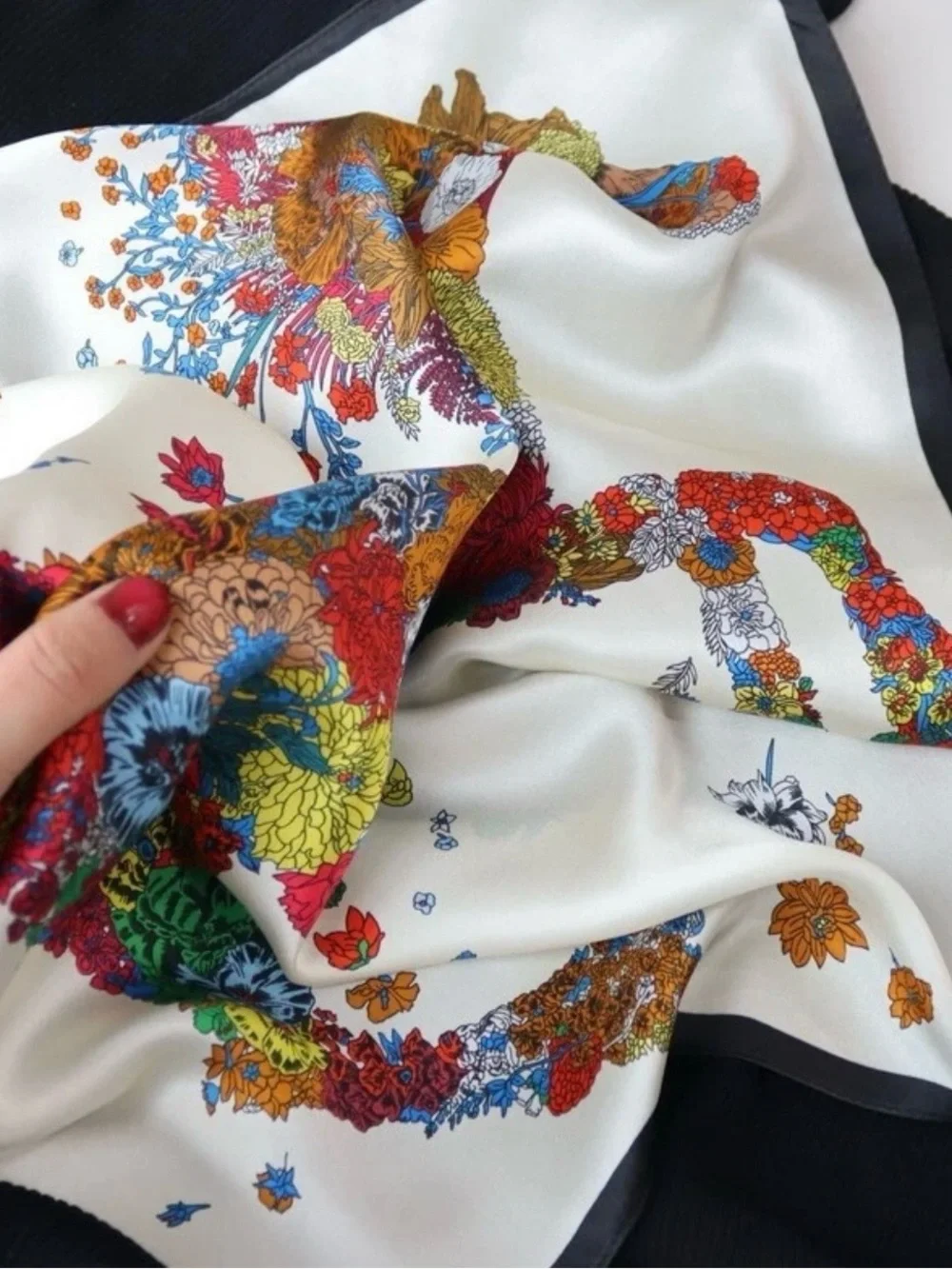 Mulberry Silk Blend Flower Steed Scarf Elegant Equestrian Silk Square